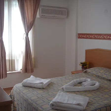Ekici Ξενοδοχείο 3*